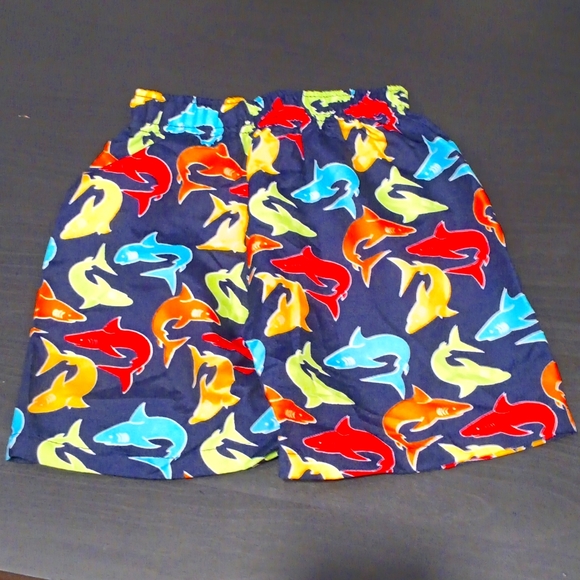 Free with purchase 18 months shark swim trunks - Picture 1 of 2